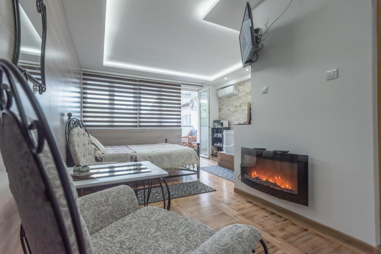 Onore Dell Amore Apartman Sa Djakuzijem Баня-Ковиляча Экстерьер фото