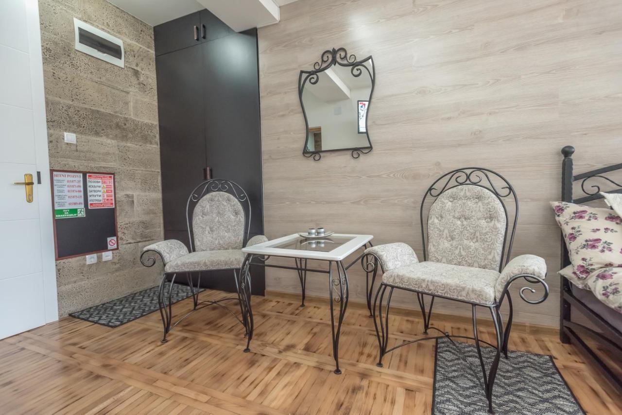 Onore Dell Amore Apartman Sa Djakuzijem Баня-Ковиляча Экстерьер фото