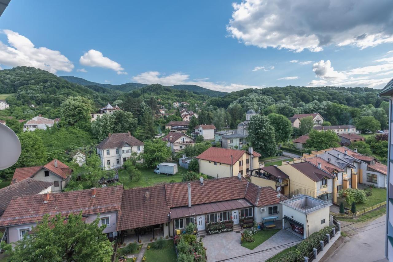 Onore Dell Amore Apartman Sa Djakuzijem Баня-Ковиляча Экстерьер фото